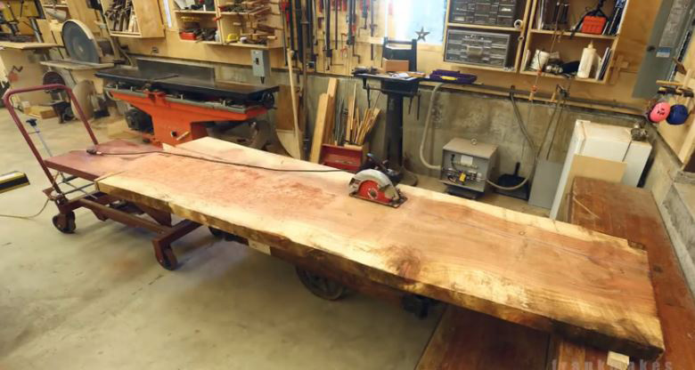 Woodworker's Stop-Motion Sequoia Lawn Chair Video Goes Viral