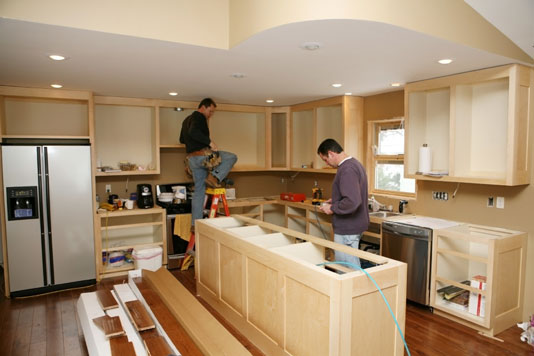 Cabinet Refacing Seen Gaining in Apartment Upswing