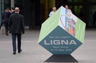 JOHN DEERE to Take Part at Wood Industry Summit at LIGNA 2015