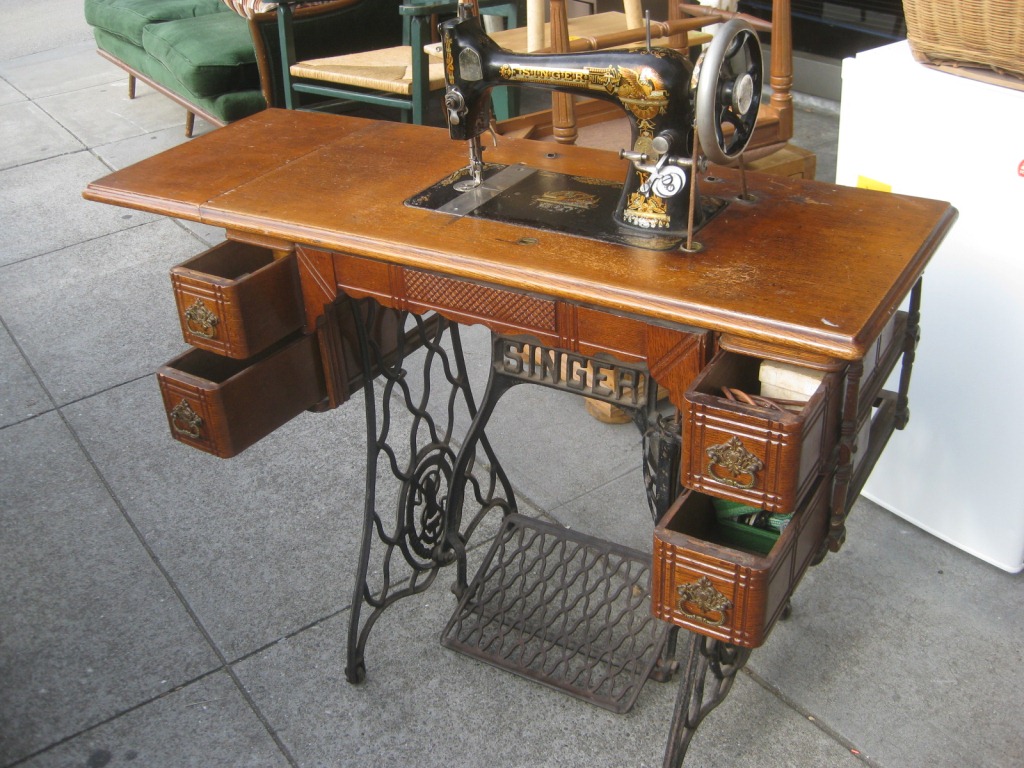 Reader Questions on Antique Wood Singer Sewing Machine