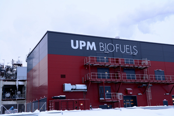 Wood-to-Biodiesel Refinery Opens in Finland