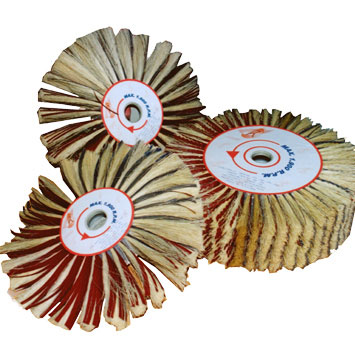 Saber-Rosales-sanding-brush.jpg Saber-Rosales-sanding-brush.jpg