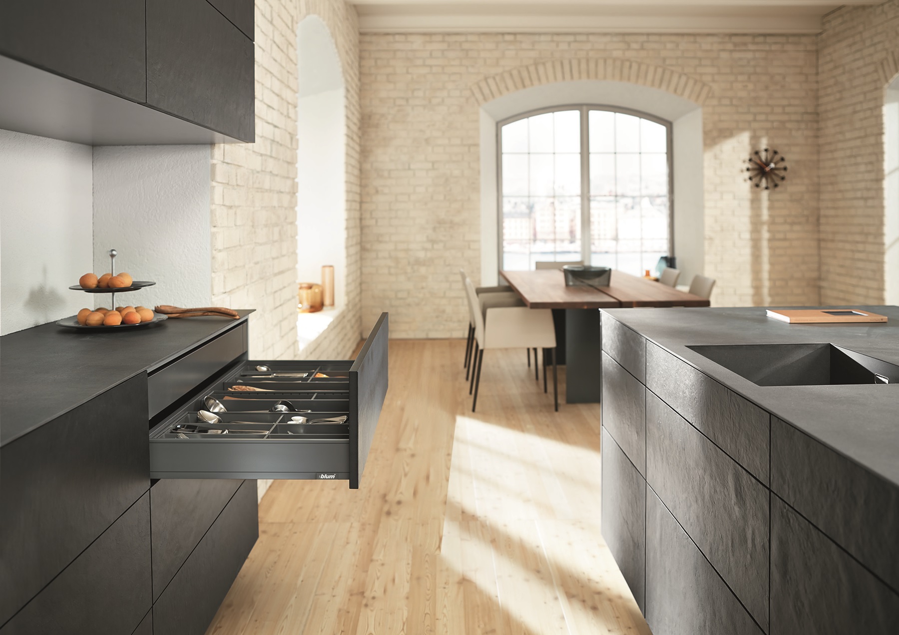 blum-legrabox-orion-gray.jpg blum-legrabox-orion-gray.jpg