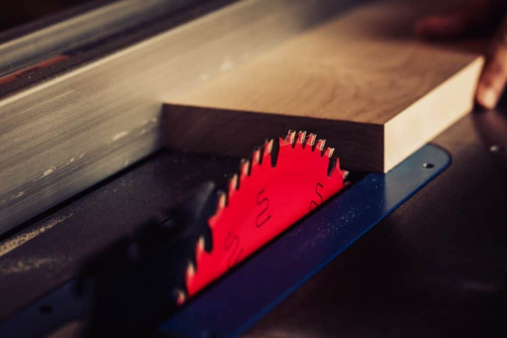 table-saw-blade-woodsmithspirit.jpg