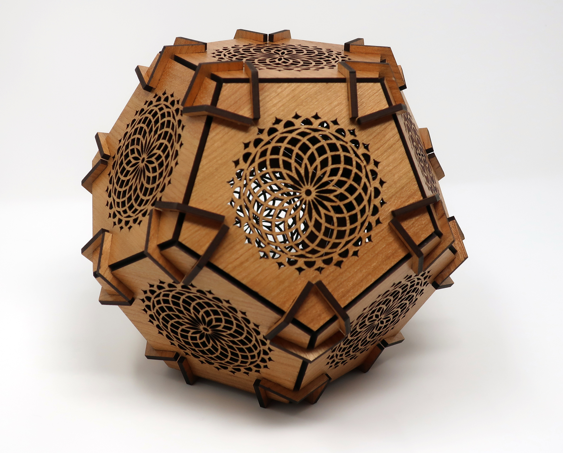 trotec-laser-mdf-cherry-veneer.jpg trotec-laser-mdf-cherry-veneer.jpg
